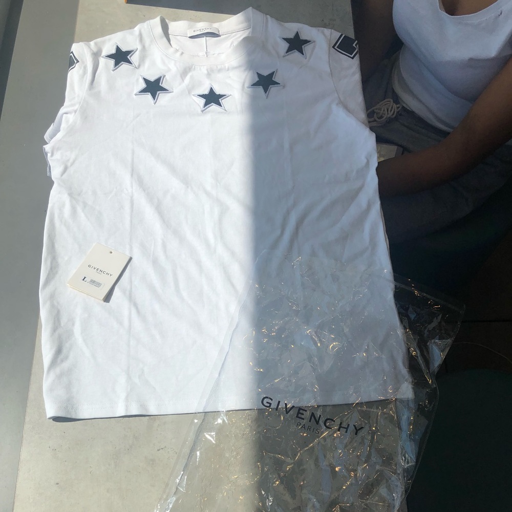 Givenchy T Shirt